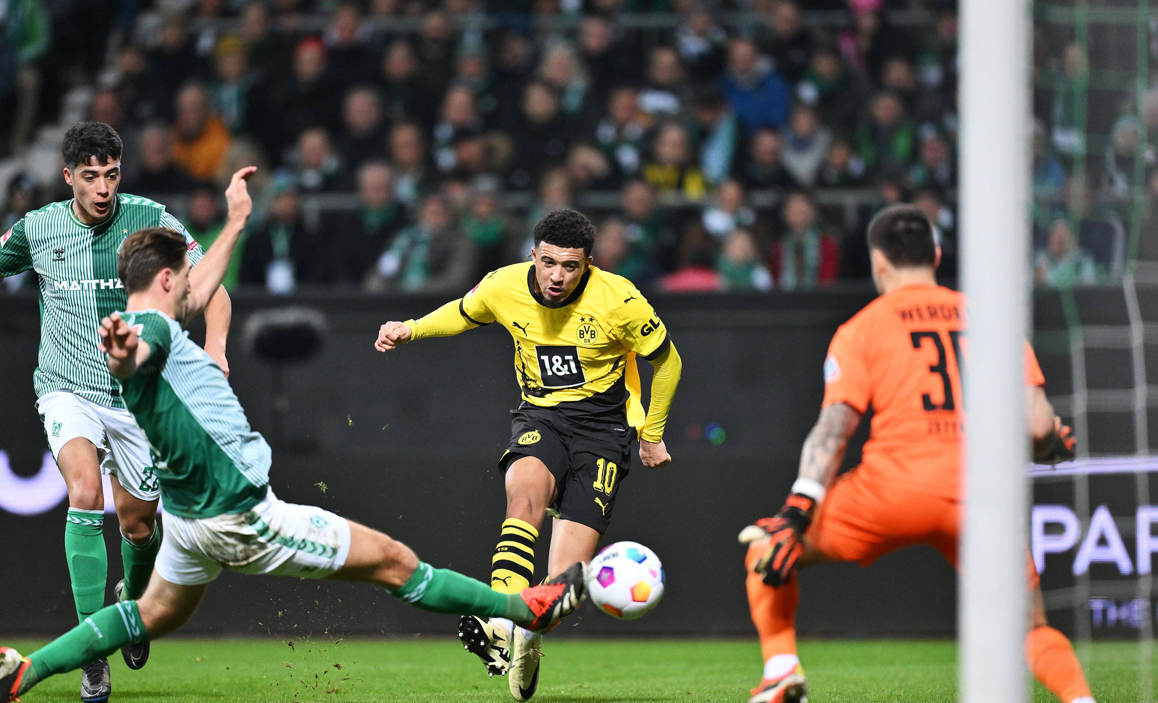 凯发k8国际-云达不莱梅客场惨败，遭受打击