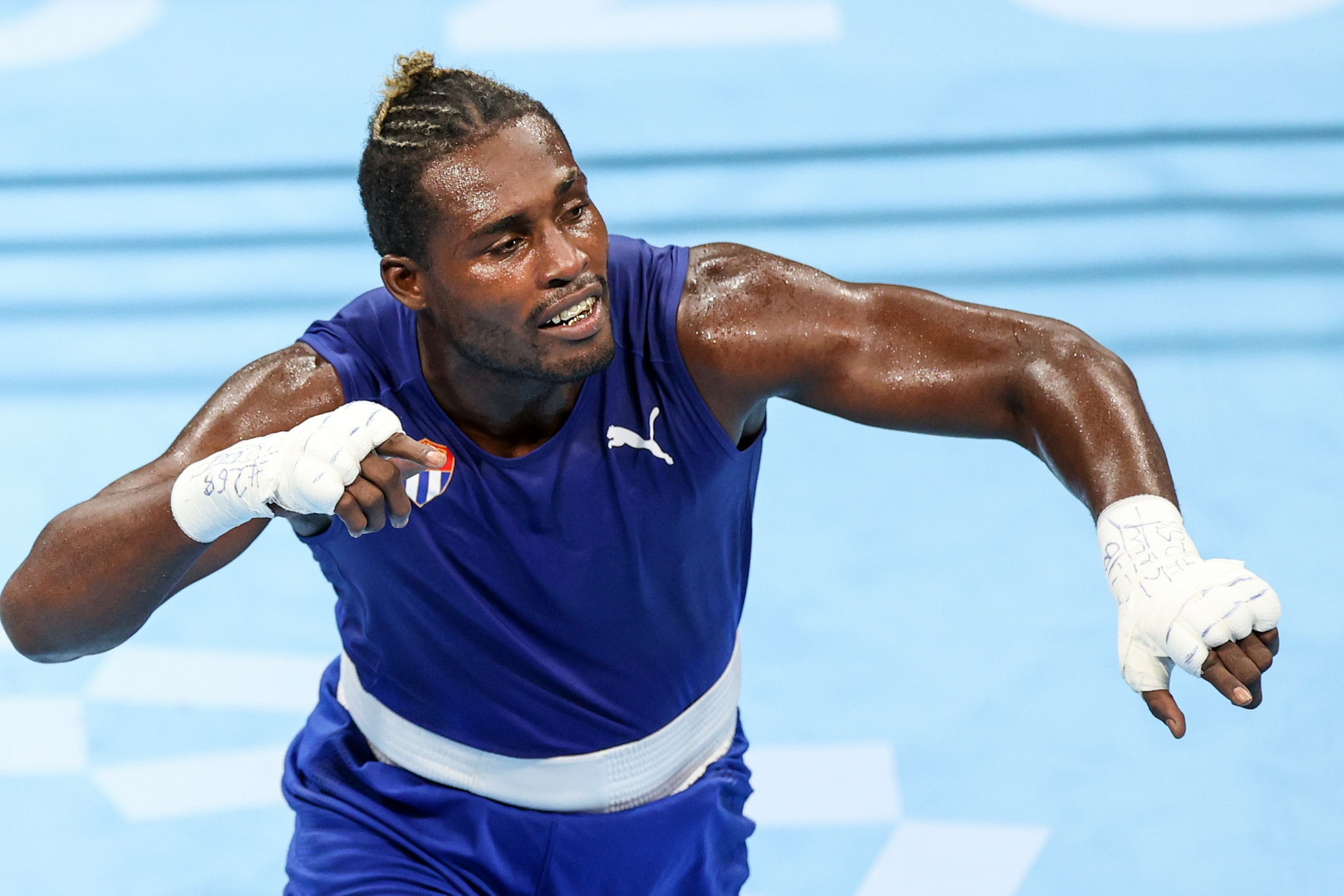 凯发k8官网-包含巴拿马男子拳击选手胜利进决赛的词条